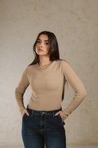 V-NECK BASIC TOP