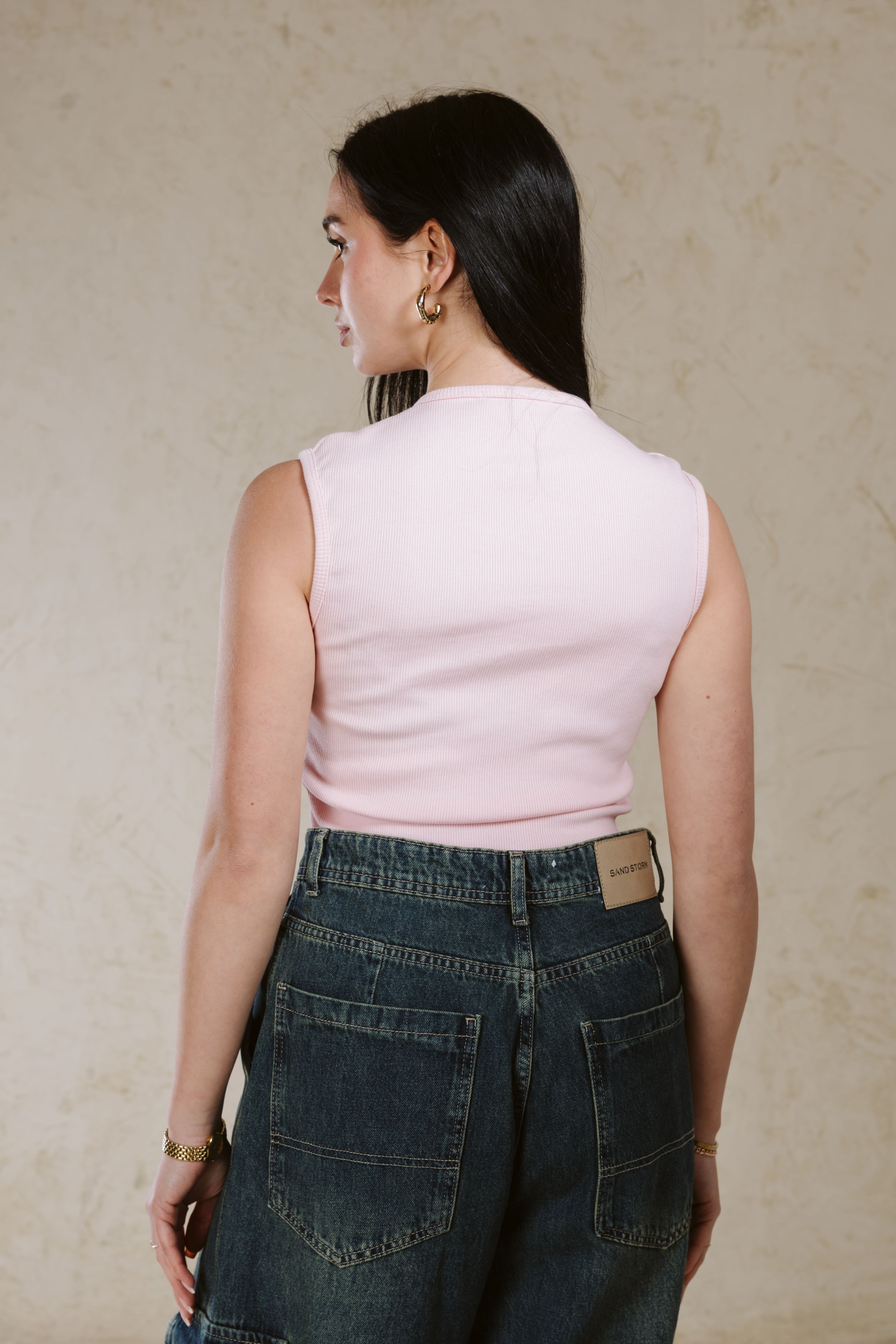 CREW NECK BASIC TOP SLEEVELESS