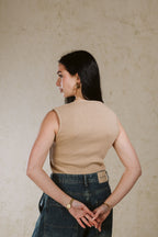 CREW NECK BASIC TOP SLEEVELESS