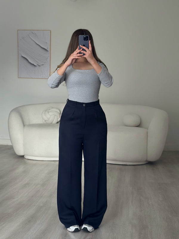 Wide-Leg High Waist